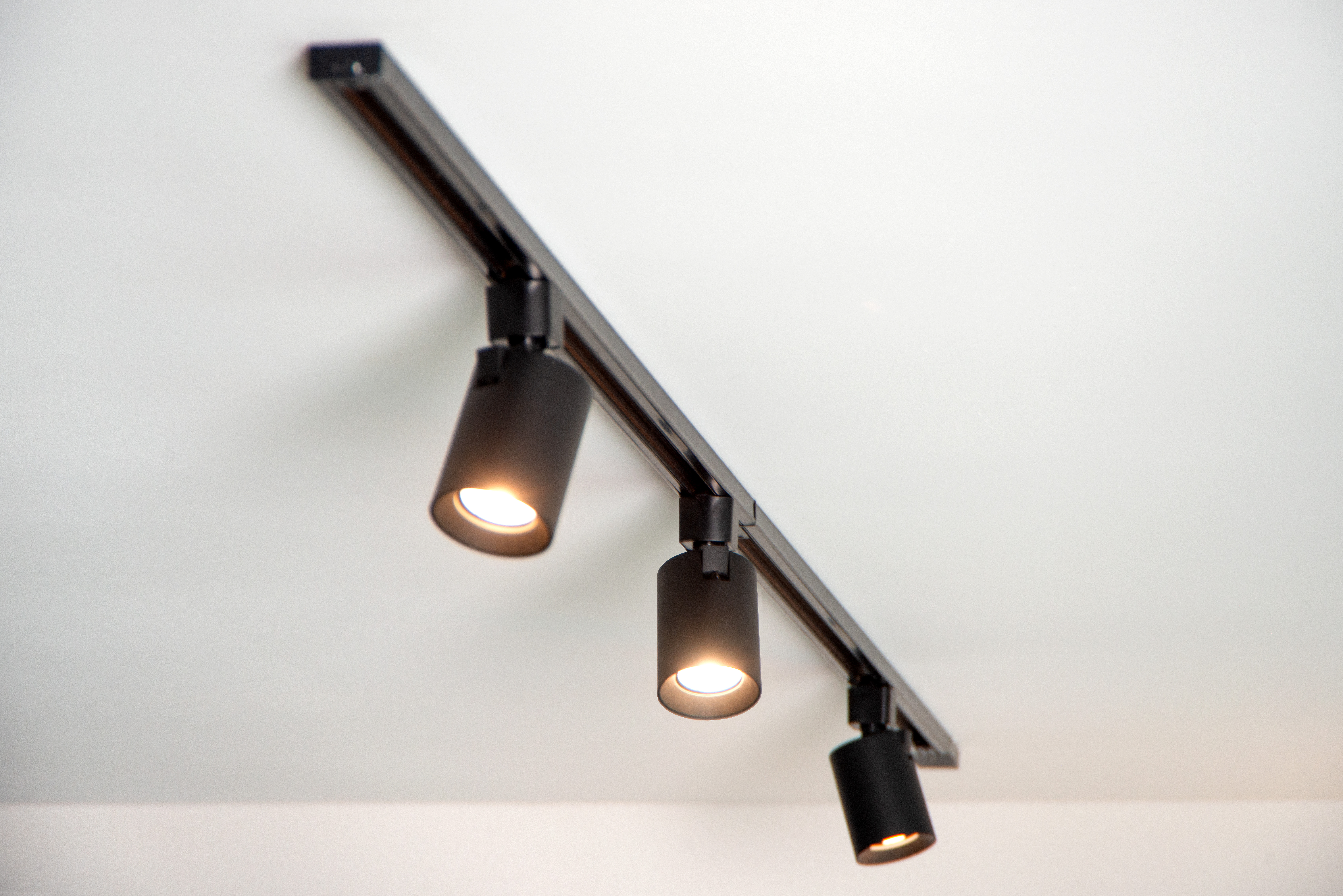 Track light extension clearance